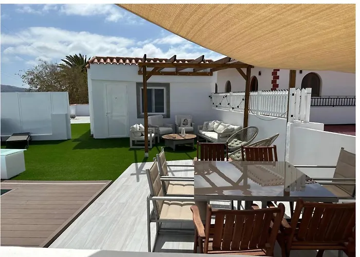 בית נופש Private Pool, Parking, Bbq In The South Of Gc *